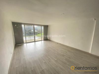 Casa de 4 alcobas en arriendo en Altos De Palmas, Envigado, 1000 m² · foto 7 de 12