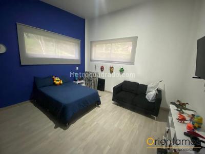Casa de 4 alcobas en arriendo en Altos De Palmas, Envigado, 1000 m² · foto 9 de 12