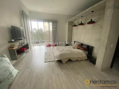 Casa de 4 alcobas en arriendo en Altos De Palmas, Envigado, 1000 m² · foto 10 de 12