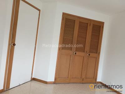 Apartamento de 3 alcobas en venta en El Poblado, Medellín, 120 m² · foto 10 de 20