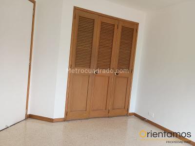 Apartamento de 3 alcobas en venta en El Poblado, Medellín, 120 m² · foto 11 de 20