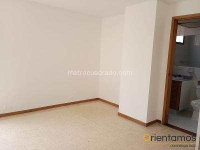 Apartamento de 3 alcobas en venta en El Poblado, Medellín, 120 m² · foto 16 de 20