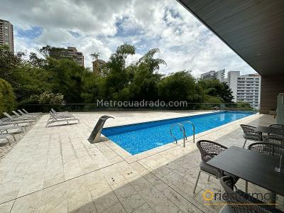 Apartamento de 2 alcobas en arriendo en Los Naranjos, Medellín, 105 m² · foto 11 de 14