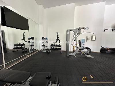 Apartamento de 2 alcobas en arriendo en Los Naranjos, Medellín, 105 m² · foto 13 de 14