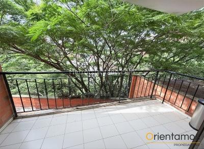 Apartamento de 3 alcobas en venta en El Poblado, Medellín, 130 m² · foto 3 de 20