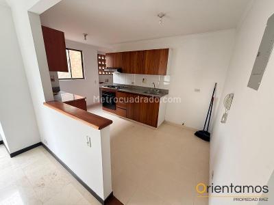 Apartamento de 3 alcobas en venta en El Poblado, Medellín, 130 m² · foto 8 de 20