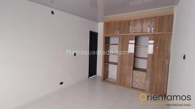 Casa en arriendo en Bulerias, Medellín · foto 12 de 20