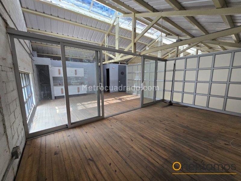Bodega en Arriendo, Manila, Medellín - Więcej
