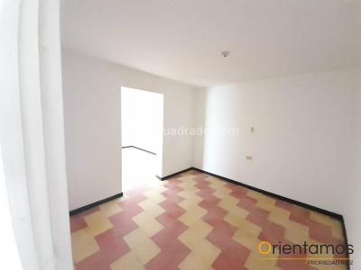 Casa en arriendo en El Poblado, Medellín · foto 7 de 15