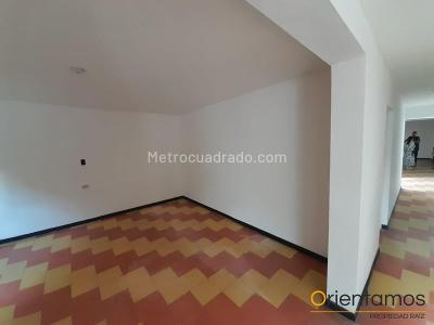 Casa en arriendo en El Poblado, Medellín · foto 14 de 15