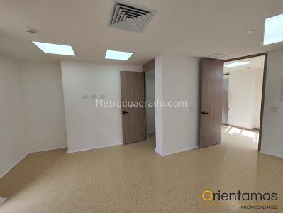 Office for rent in La Candelaria, Medellín