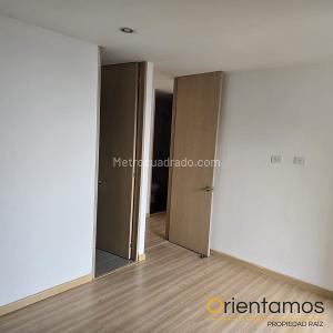 Apartamento de 3 alcobas en arriendo en El Poblado, Medellín, 95 m² · foto 8 de 15