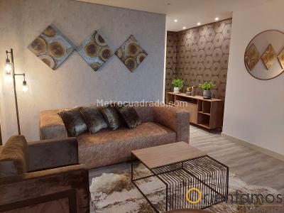 Apartamento de 2 alcobas en arriendo en El Poblado, Medellín, 94 m² · foto 3 de 10