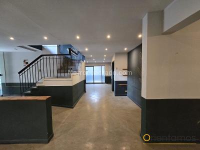 Casa en arriendo en El Poblado, Medellín · foto 2 de 20
