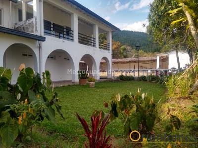 Casa de 5 alcobas en arriendo en Belen, Medellín, 1500 m² · foto 5 de 20