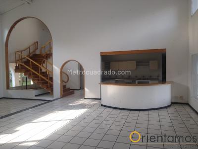Casa de 5 alcobas en arriendo en Belen, Medellín, 1500 m² · foto 13 de 20