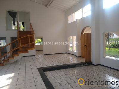 Casa de 5 alcobas en arriendo en Belen, Medellín, 1500 m² · foto 14 de 20