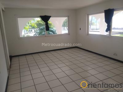 Casa de 5 alcobas en arriendo en Belen, Medellín, 1500 m² · foto 20 de 20