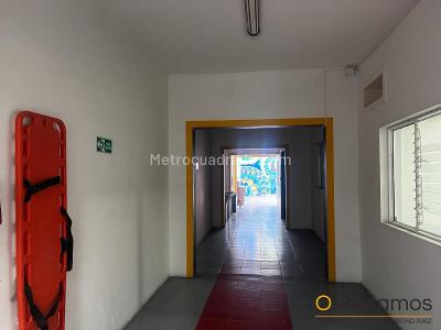 Casa de 5 alcobas en arriendo en Prado Centro, Medellín, 690 m² · foto 8 de 11