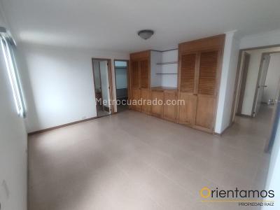 Apartamento de 3 alcobas en arriendo en Las Lomas, Medellín, 202 m² · foto 5 de 17