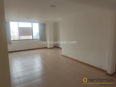 Apartamento de 3 alcobas en arriendo en Las Lomas, Medellín, 202 m² · foto 8 de 17