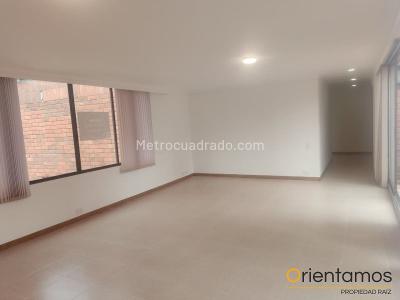 Apartamento de 3 alcobas en arriendo en Las Lomas, Medellín, 202 m² · foto 10 de 17