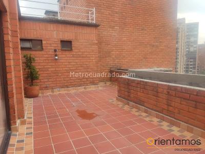 Apartamento de 3 alcobas en arriendo en Las Lomas, Medellín, 202 m² · foto 17 de 17
