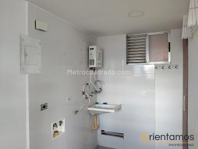 Apartamento de 3 alcobas en arriendo en El Poblado, Medellín, 117 m² · foto 3 de 19