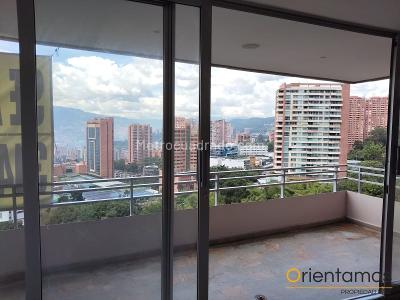Apartamento de 3 alcobas en arriendo en El Poblado, Medellín, 117 m² · foto 4 de 19