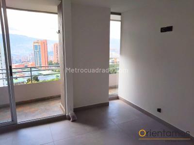 Apartamento de 3 alcobas en arriendo en El Poblado, Medellín, 117 m² · foto 9 de 19