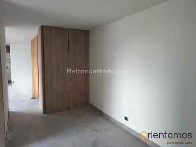 Apartamento de 3 alcobas en arriendo en El Poblado, Medellín, 117 m² · foto 11 de 19