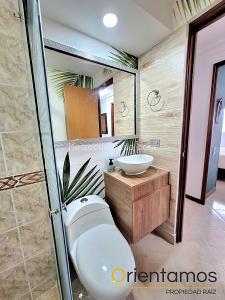 Apartamento de 3 alcobas en arriendo en Castropol, Medellín, 87 m² · foto 6 de 16