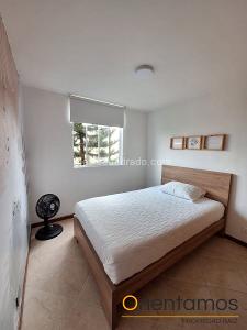 Apartamento de 3 alcobas en arriendo en Castropol, Medellín, 87 m² · foto 10 de 16