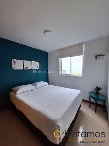 Apartamento de 3 alcobas en arriendo en Castropol, Medellín, 87 m² · foto 11 de 16
