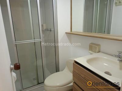 Apartamento de 3 alcobas en arriendo en El Poblado, Medellín, 85 m² · foto 8 de 18