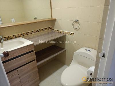 Apartamento de 3 alcobas en arriendo en El Poblado, Medellín, 85 m² · foto 13 de 18
