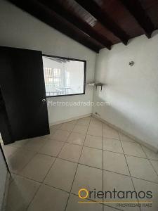 Casa de 5 alcobas en venta en Antioquia, Medellín, 228 m² · foto 4 de 20