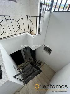 Casa de 5 alcobas en venta en Antioquia, Medellín, 228 m² · foto 10 de 20