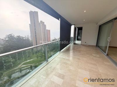 Apartamento en venta en El Poblado, Medellín · foto 4 de 20