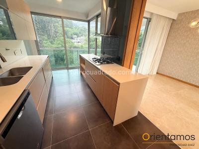 Apartamento en venta en El Poblado, Medellín · foto 6 de 20