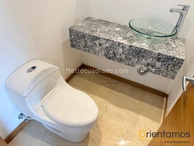 Apartamento en venta en El Poblado, Medellín · foto 15 de 20