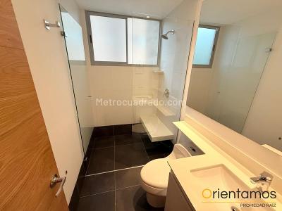 Apartamento en venta en El Poblado, Medellín · foto 18 de 20