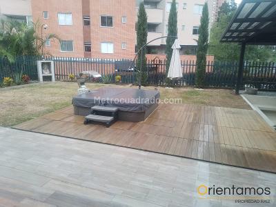 Casa de 4 alcobas en venta en El Poblado, Medellín, 529 m² · foto 5 de 20