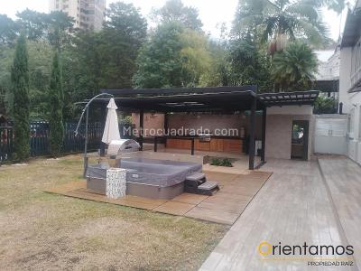 Casa de 4 alcobas en venta en El Poblado, Medellín, 529 m² · foto 6 de 20