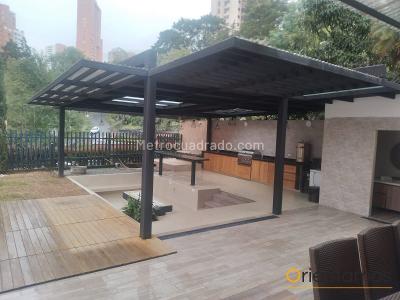 Casa de 4 alcobas en venta en El Poblado, Medellín, 529 m² · foto 8 de 20