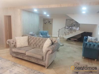 Casa de 4 alcobas en venta en El Poblado, Medellín, 529 m² · foto 13 de 20