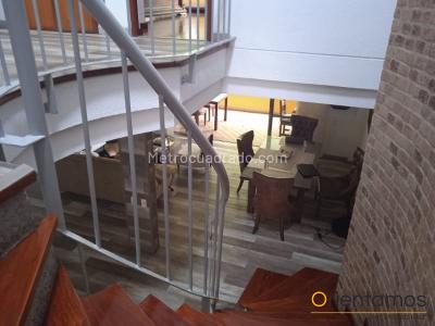 Casa de 3 alcobas en venta en Envigado, Envigado, 300 m² · foto 10 de 20