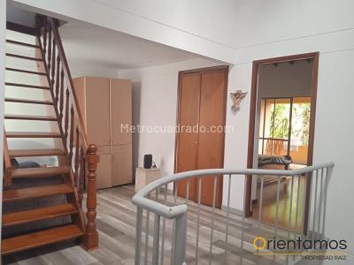 Casa de 3 alcobas en venta en Envigado, Envigado, 300 m² · foto 11 de 20