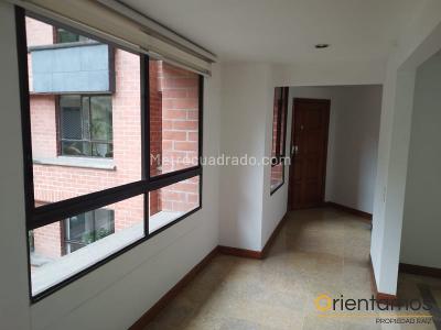 Apartamento en venta en El Poblado, Medellín · foto 6 de 20