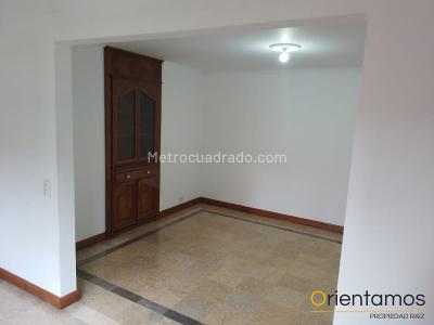 Apartamento en venta en El Poblado, Medellín · foto 8 de 20